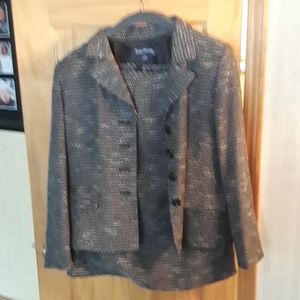 Evan picone suit